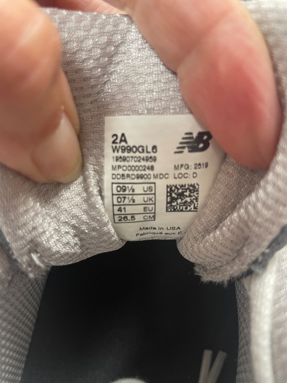 Women’s New Balance Grey and White 990v6 size 9 1/2 Narrow (2A) - Picture 3 of 6